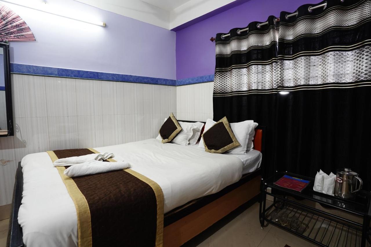 Tirupati Lodge Njp Siliguri Exterior photo