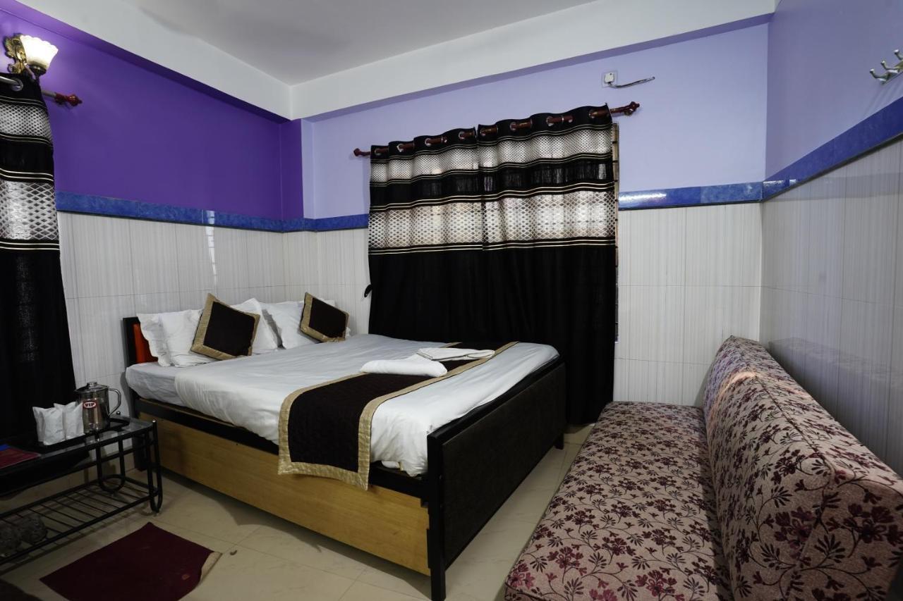 Tirupati Lodge Njp Siliguri Exterior photo