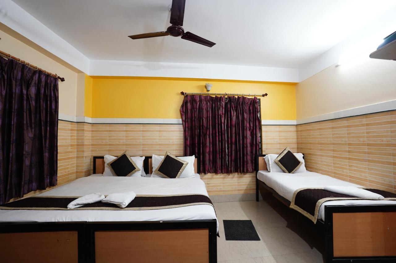 Tirupati Lodge Njp Siliguri Exterior photo