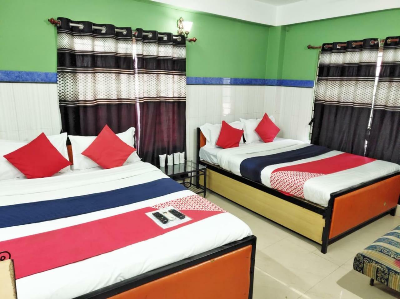 Tirupati Lodge Njp Siliguri Exterior photo