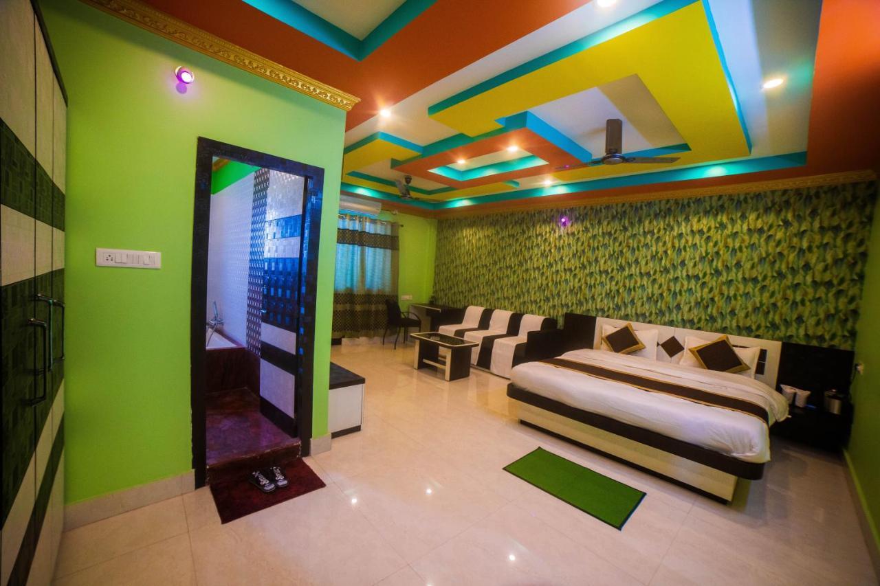 Tirupati Lodge Njp Siliguri Exterior photo