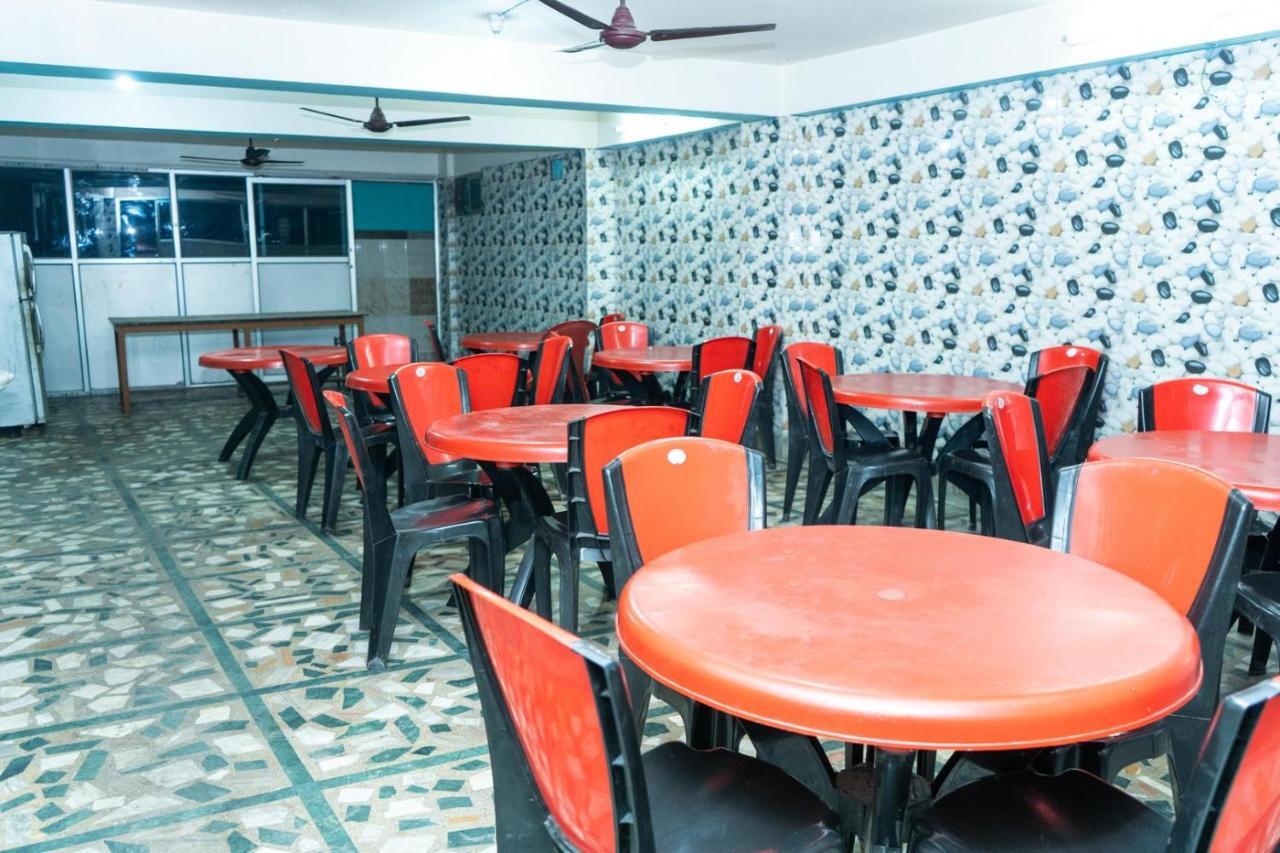 Tirupati Lodge Njp Siliguri Exterior photo