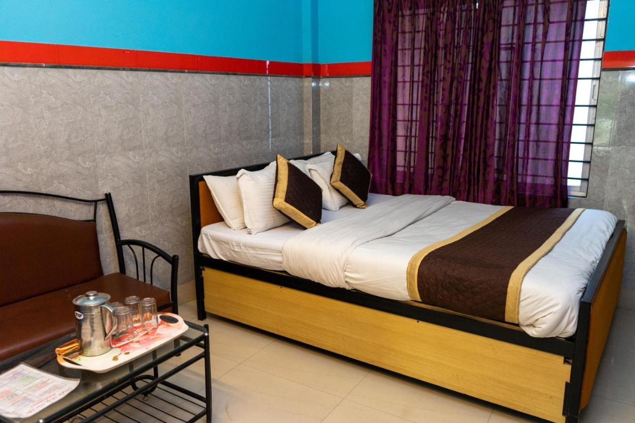 Tirupati Lodge Njp Siliguri Exterior photo