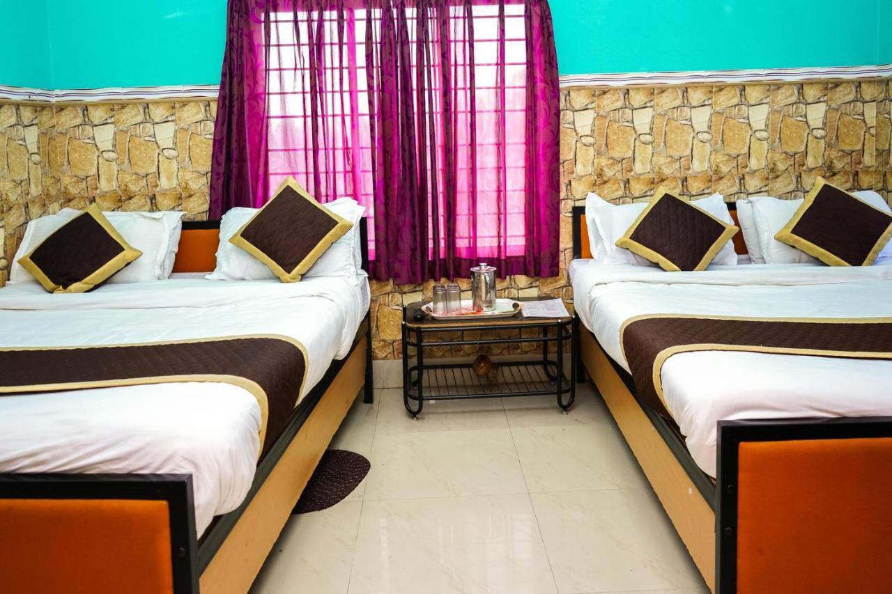 Tirupati Lodge Njp Siliguri Exterior photo